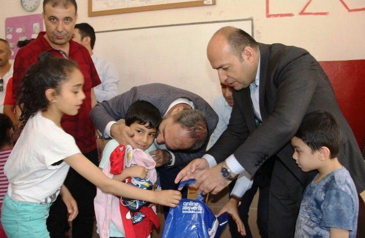 “barışın Polisi” Surlu Çocukların Yüreğine Dokundu G2