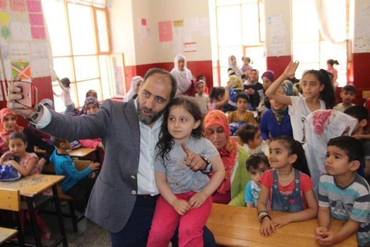 “barışın Polisi” Surlu Çocukların Yüreğine Dokundu G3