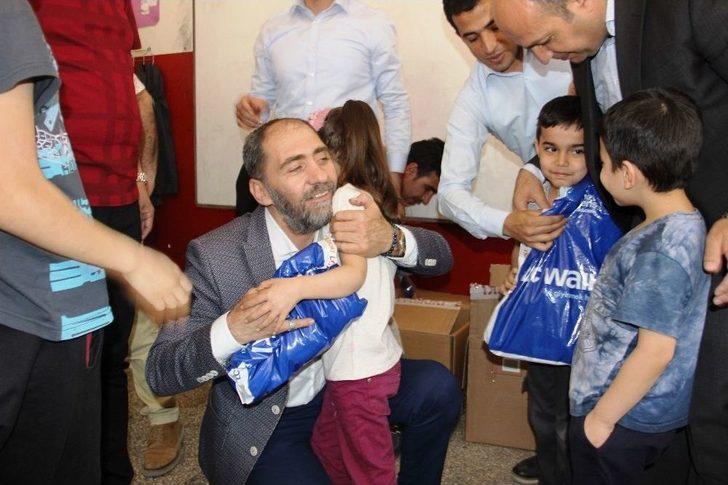 “barışın Polisi” Surlu Çocukların Yüreğine Dokundu G4