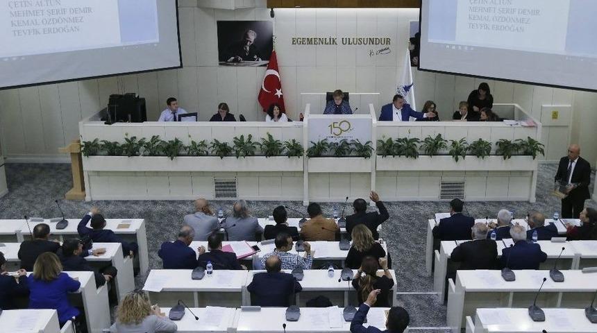 Konak T&uuml;rkiye&rsquo;ye &Ouml;rnek Oldu