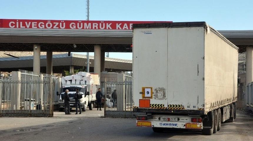 Bm&rsquo;den Suriye&rsquo;ye 14 Tırlık İnsani Yardım