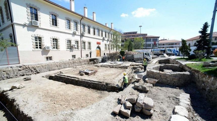 Konya&rsquo;da Ulvi Sultan T&uuml;rbesi Ve Mescidi Restore Ediliyor