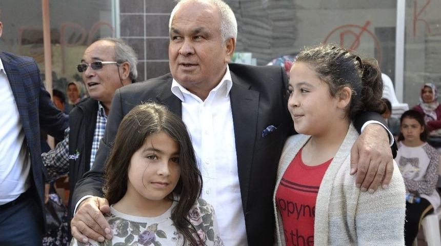 Erdemli Belediyesi &Uuml;cretsiz Kurslarla &Uuml;niversite Kapılarını Aralıyor