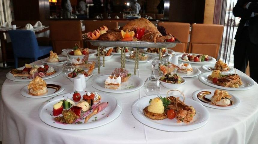 Hilton&rsquo;dan Beş Yıldızlı Yılbaşı Eğlencesi