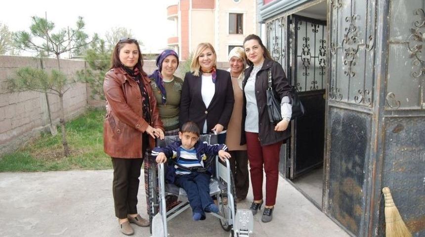 K&uuml;&ccedil;&uuml;k Muhammet&rsquo;in Mutluluğu