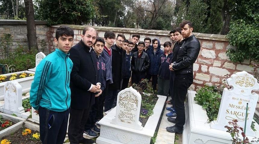 &Ouml;ğrenciler S&acirc;miha Ayverdi&rsquo;yi Anlattı