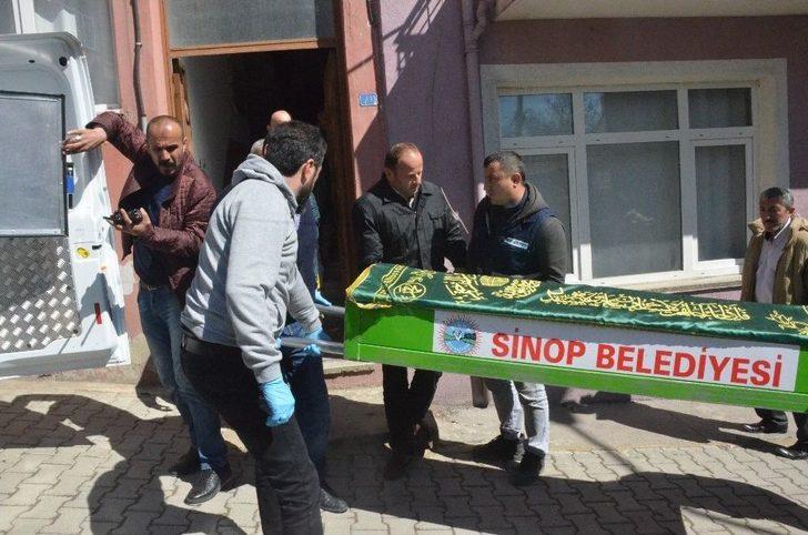 Kaldığı Pansiyonda Ölü Bulundu G2