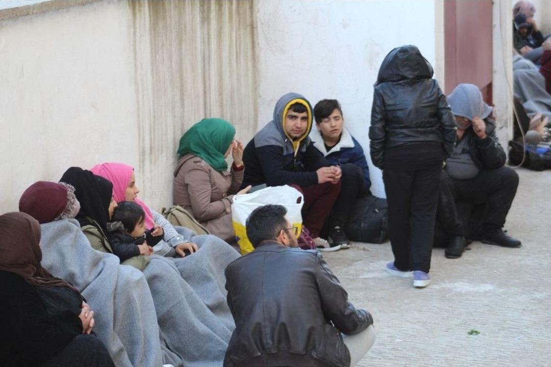 M&uuml;lteciler Sahil G&uuml;venlikten Ka&ccedil;amadı