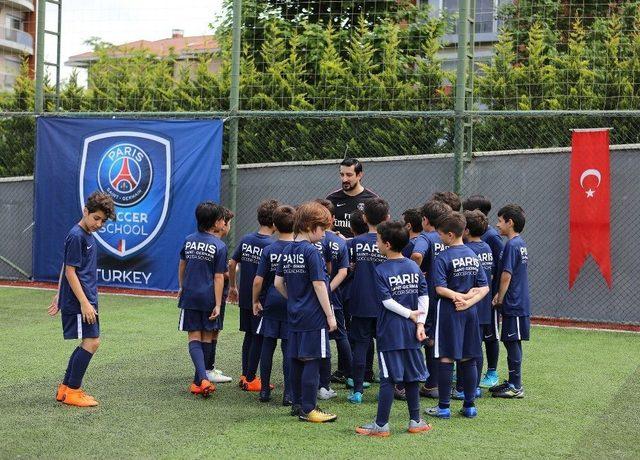 Parıs Saınt-germain Türkiye’de Futbol Okulu Açtı
