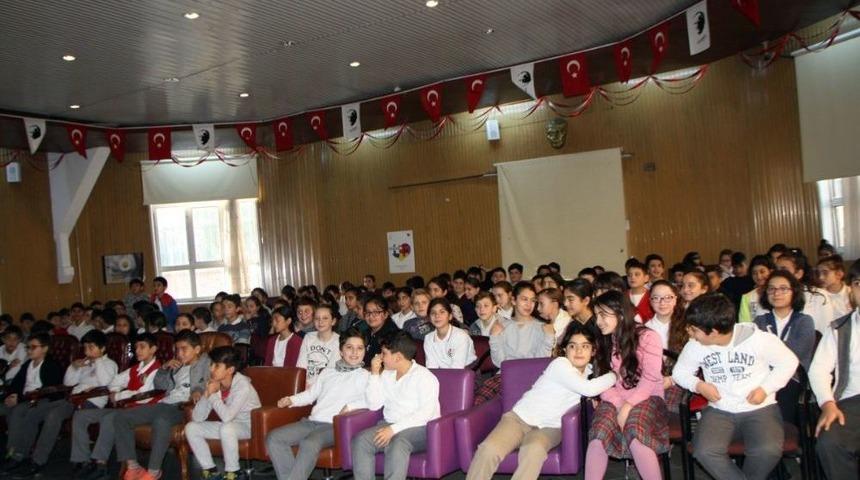 Ey&uuml;psultanlı Miniklere Sağlık Eğitimi Verildi