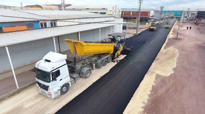 Kartepe Sanayi Sitesi Esnafının Y&uuml;z&uuml; G&uuml;ld&uuml;