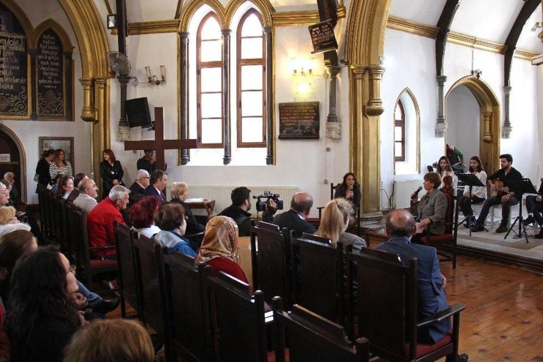 Işılay Saygın Bucalılarla Buluştu