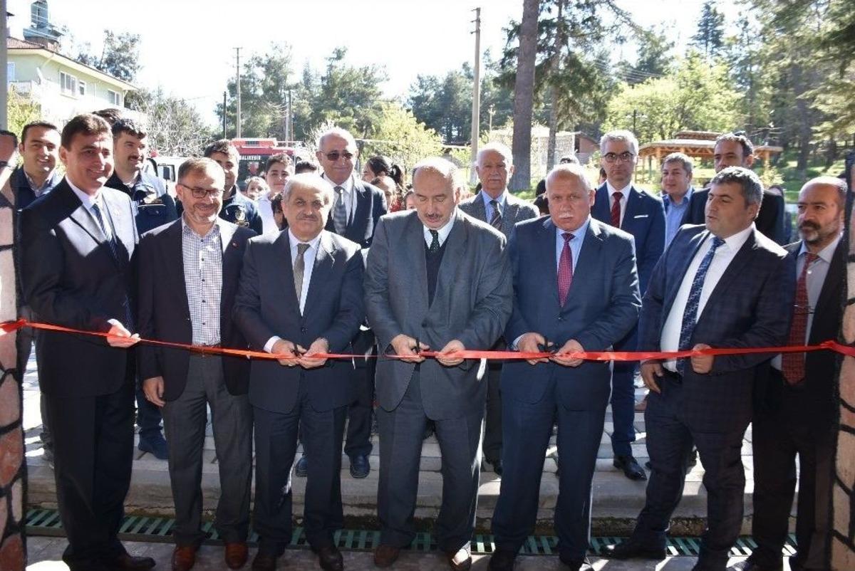 Dursunbey&rsquo;de Ormancılık Ve Orman Eserleri Sergisi
