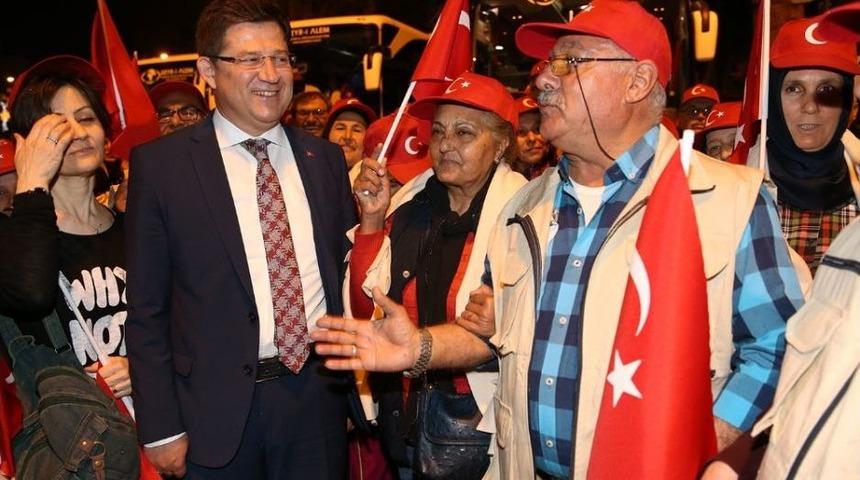 Evliliklerinin 46. Yıl D&ouml;n&uuml;m&uuml;nde Tarihe Yolculuk Yaptılar