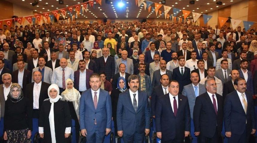 Ak Parti Aday Tanıtım Toplantısı Yapıldı