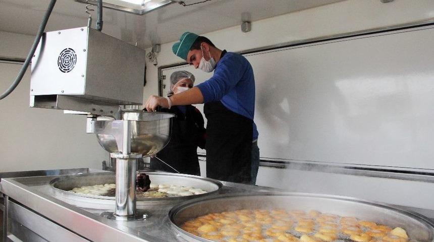 Ekmek Kırıntısı Kavgası Tatlıya Bağlandı