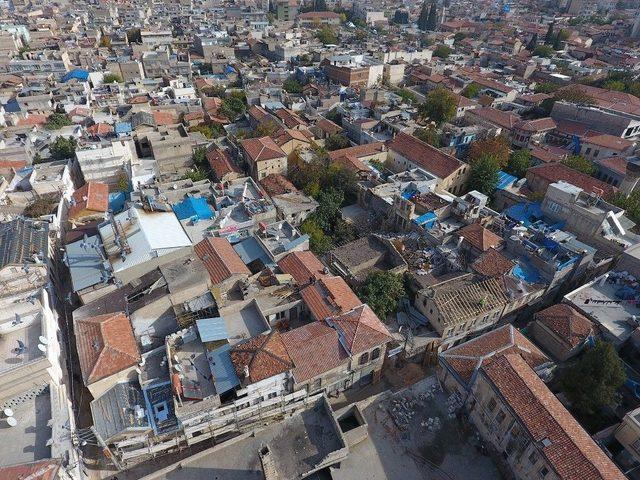 Gaziantep’te Tarihi Mahallelerin Restorasyonu Sürüyor