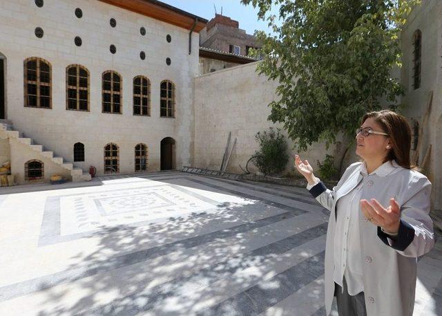 Gaziantep’te Tarihi Mahallelerin Restorasyonu Sürüyor