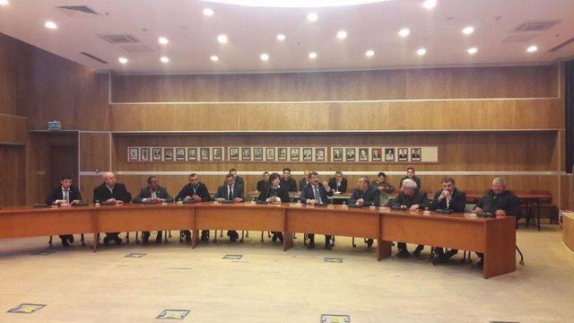 Kars Belediye Başkanı Murtaza Kara&ccedil;anta, Muhtarlarla Bir Araya Geldi 1