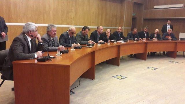 Kars Belediye Başkanı Murtaza Kara&ccedil;anta, Muhtarlarla Bir Araya Geldi 2