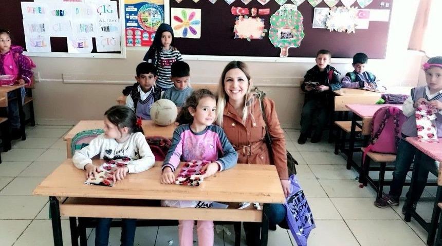 Chp Besni İl&ccedil;e Teşkilatından Eğitime Katkı