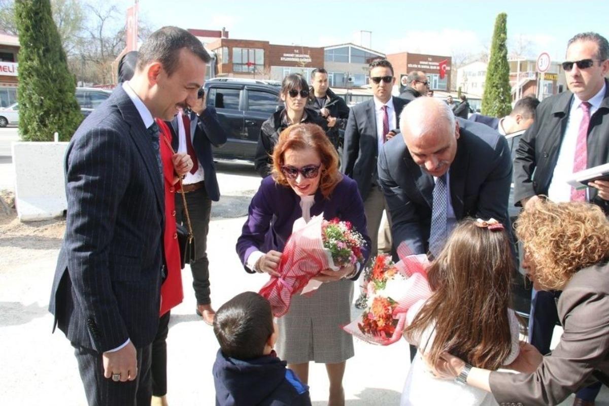 Edremit&rsquo;te Bir Dizi A&ccedil;ılış Ger&ccedil;ekleştirildi