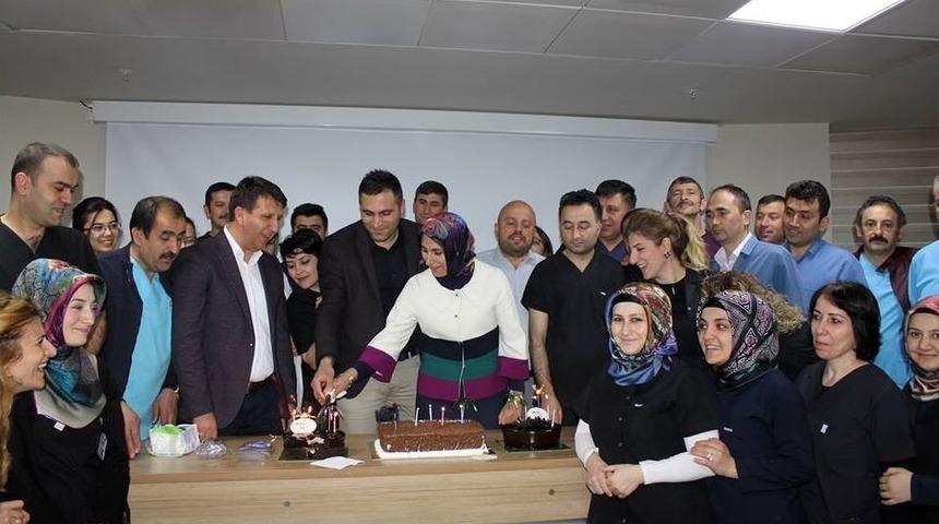 Kadroya Ge&ccedil;işlerini Pasta Keserek Kutladılar