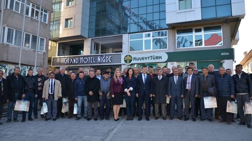 Niğde&rsquo;de &Ccedil;ift&ccedil;ilere &lsquo;zirai M&uuml;cadele&rsquo; Eğitimi Verildi
