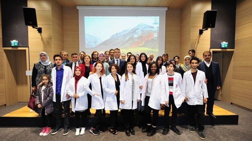 Ag&uuml;&rsquo;de &Ouml;nl&uuml;k Giyme T&ouml;reni