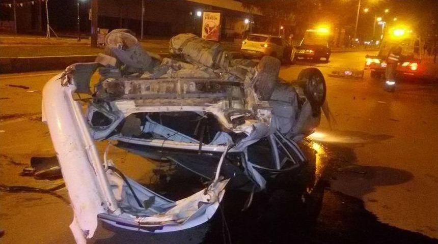 Mersin&rsquo;de Kaza; 2 &Ouml;l&uuml;, 2 Yaralı