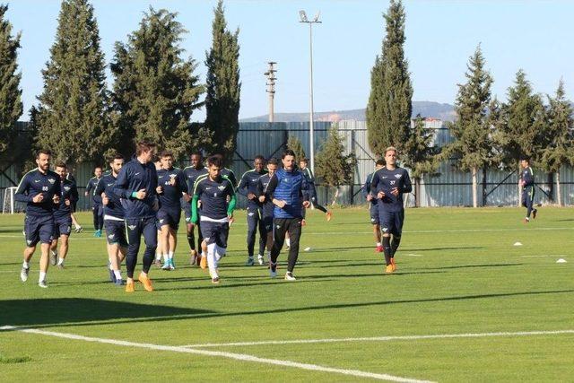 T.m. Akhisarspor, A. Alanyaspor Maçı Hazırlıklarına Başladı