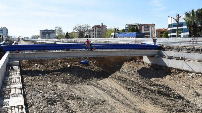 Turgutlu&rsquo;nun Eskiyen İ&ccedil;me Suyu Hatları Yenilendi