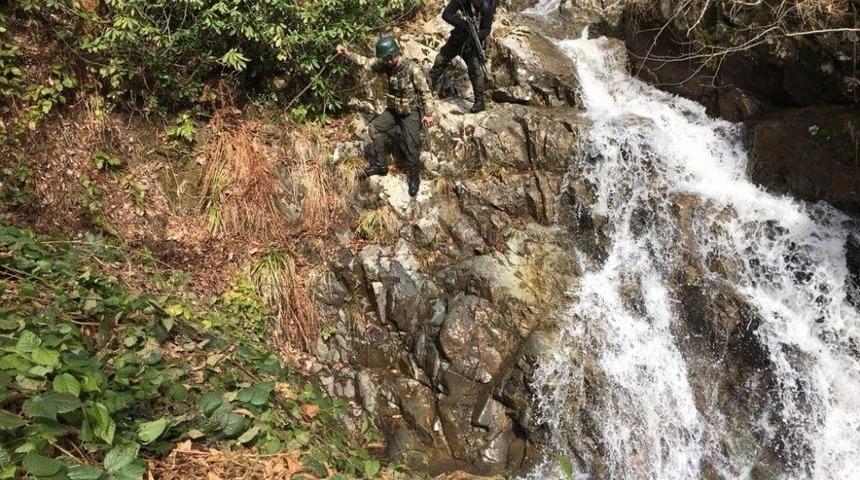 Trabzon’un Dağlarında Aranmadık Yer Bırakmıyorlar