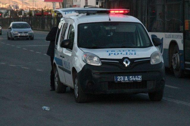 Elazığ’da Trafik Kazası: 4 Yaralı