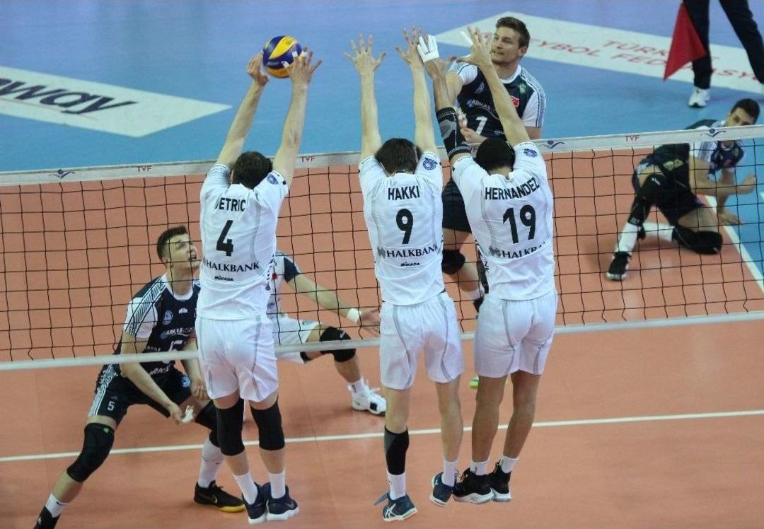 Efeler Ligi: Arkas Spor: 3 - Halkbank: 2