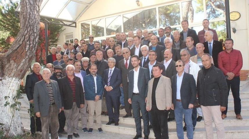 Manavgatlı Muhtarlar Yemekte Buluştu