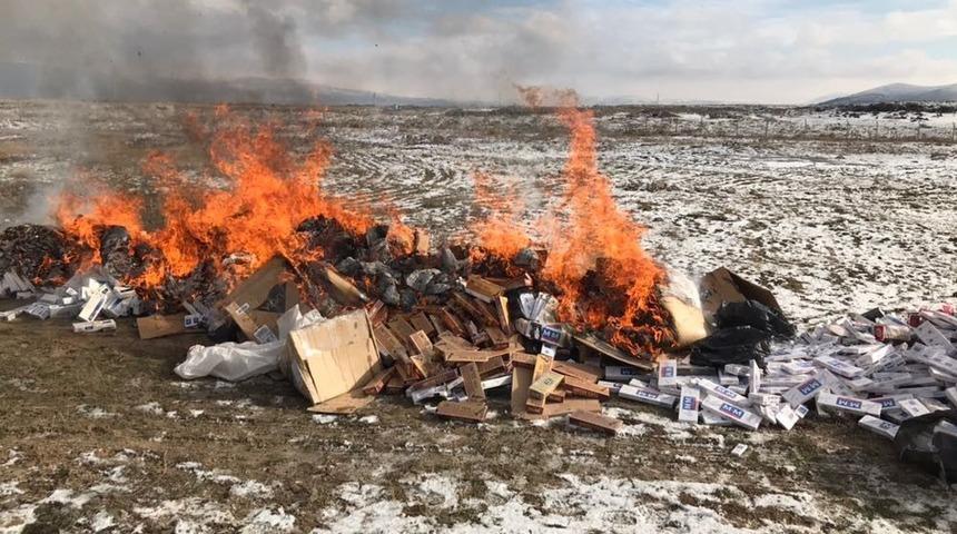 Aksaray&rsquo;da 250 Bin Paket Ka&ccedil;ak Sigara Yakılarak İmha Edildi