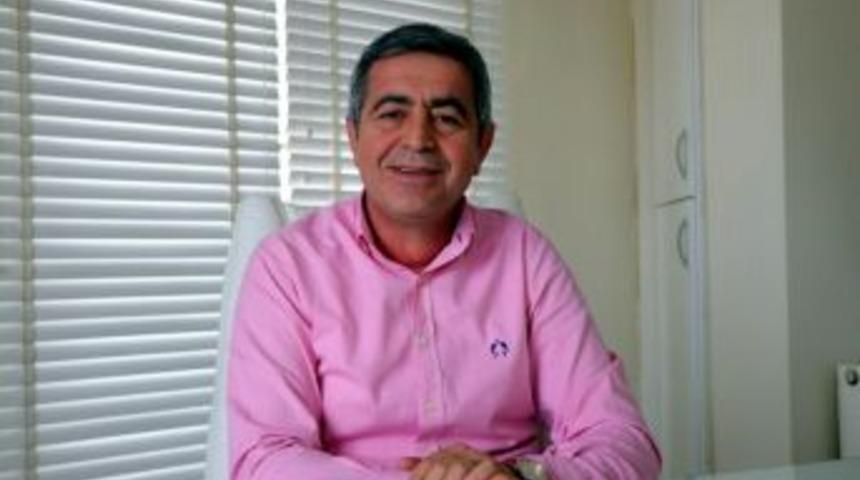 "boğazk&ouml;pr&uuml;&rsquo;n&uuml;n Kokusunu, Havalimanı Aldı"