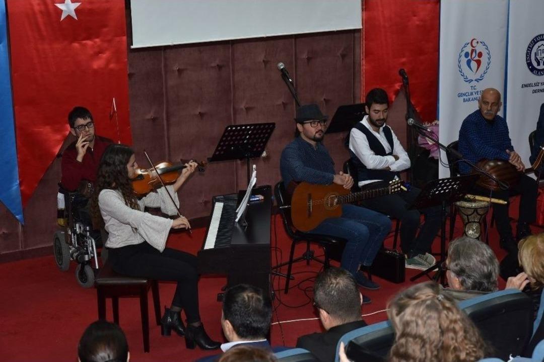 Alkü’de Engelsiz Koro