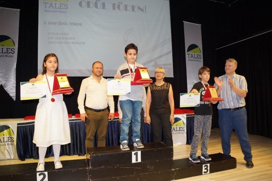 3. Ulusal Matematik Yarışmasının &Ouml;d&uuml;l T&ouml;reni Ger&ccedil;ekleşti