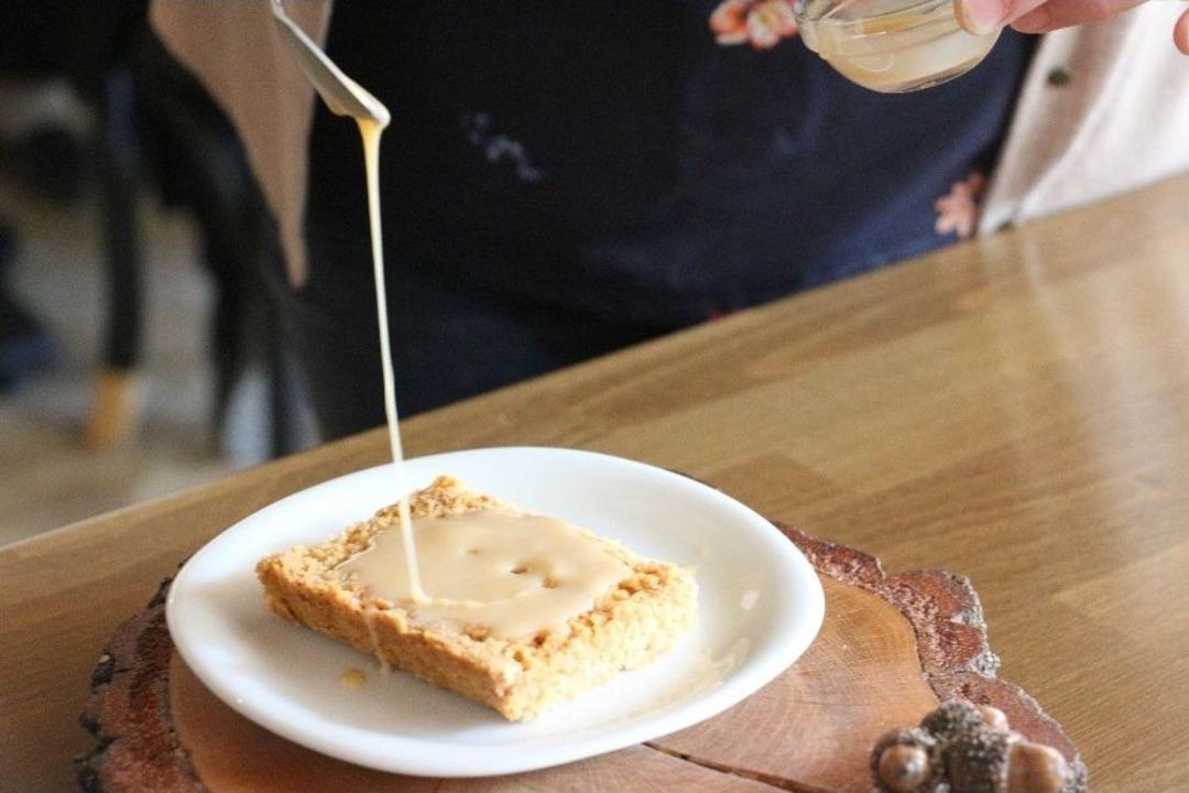 S&uuml;t&uuml;n Ekmeğe S&uuml;r&uuml;lebilen Hali: S&uuml;t Re&ccedil;eli