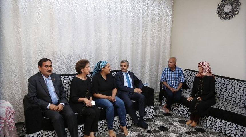 Şahinbey Belediye Başkanı Tahmazoğlu&rsquo;ndan Ev Ziyaretleri