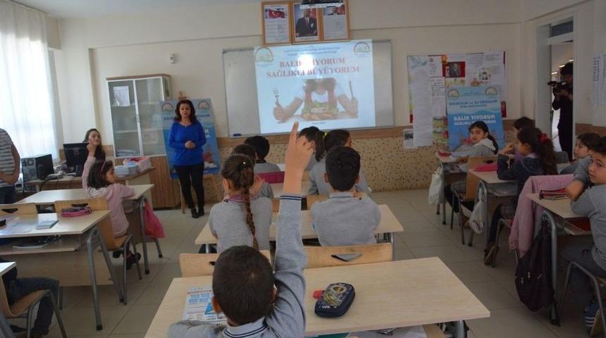 Aydın&rsquo;da &rsquo;balık Ye Sağlıklı Ol&rsquo; Eğitimleri Devam Ediyor