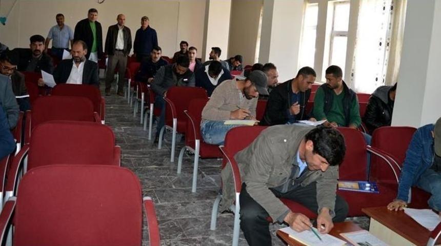 Erciş&rsquo;te Avcı Eğitim Kursuna Katılan Avcılar Sertifikalarını Aldı