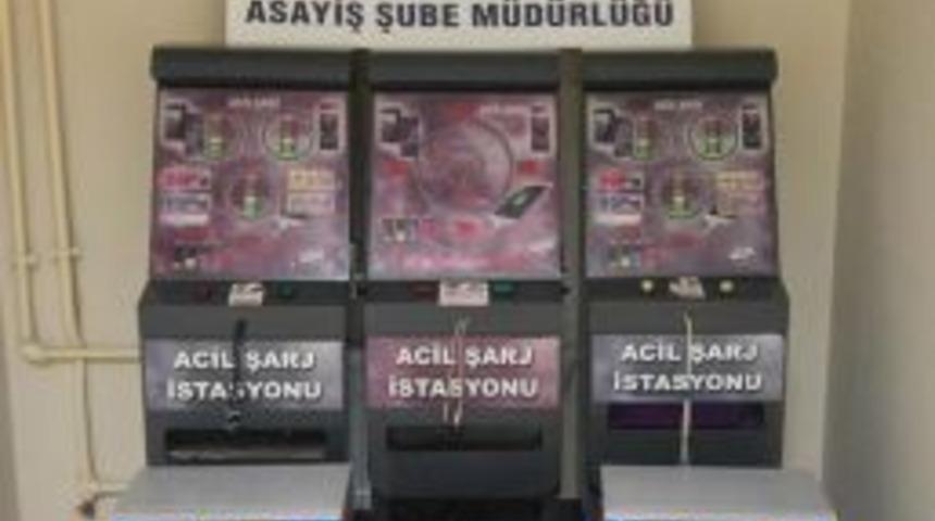 Muş&rsquo;ta Şarj İstasyonu G&ouml;r&uuml;nt&uuml;s&uuml; Verilen Kumar Makineları Ele Ge&ccedil;irildi