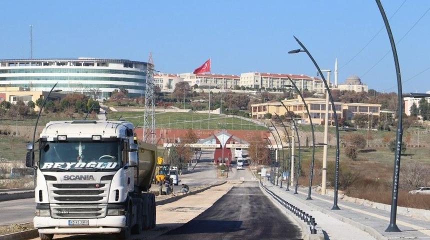 Kampüs Yolunda Asfalt Çalışmaları Başladı