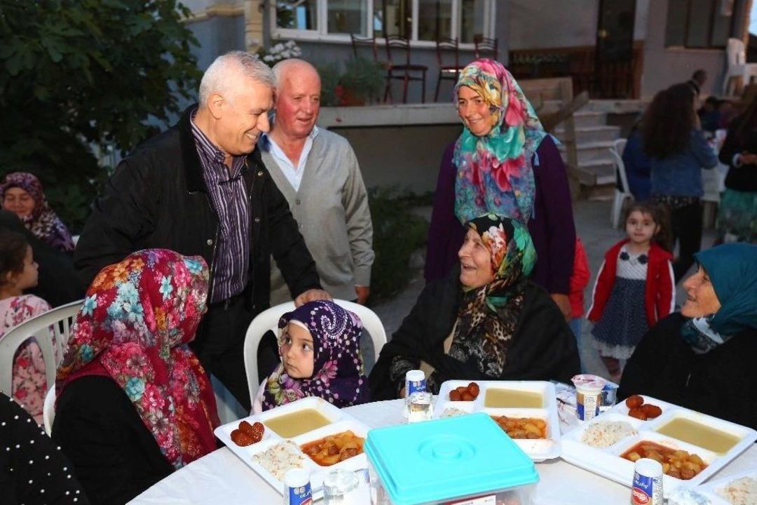 &Ccedil;aylı Merkez Cami Yenilenerek Hizmete A&ccedil;ıldı