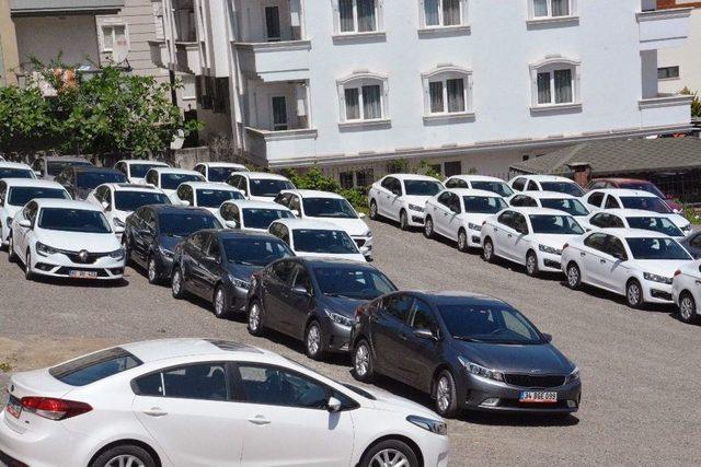 Araç Kiralama Şirketleri Trabzon’a Yönlendi, 20 Bin Araç Trafiğe Çıkacak