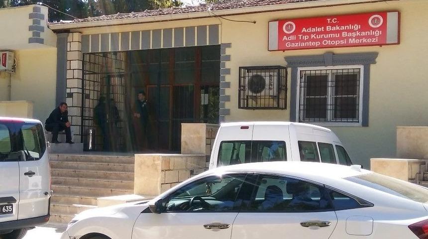 Patlayan Su Borusunu Onarmak İçin Kazdığı Çukur, Oğlunun Mezarı Oldu