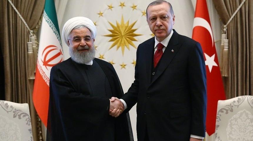 Cumhurbaşkanı Erdoğan, İran Cumhurbaşkanı Ruhani İle Baş Başa G&ouml;r&uuml;şt&uuml;